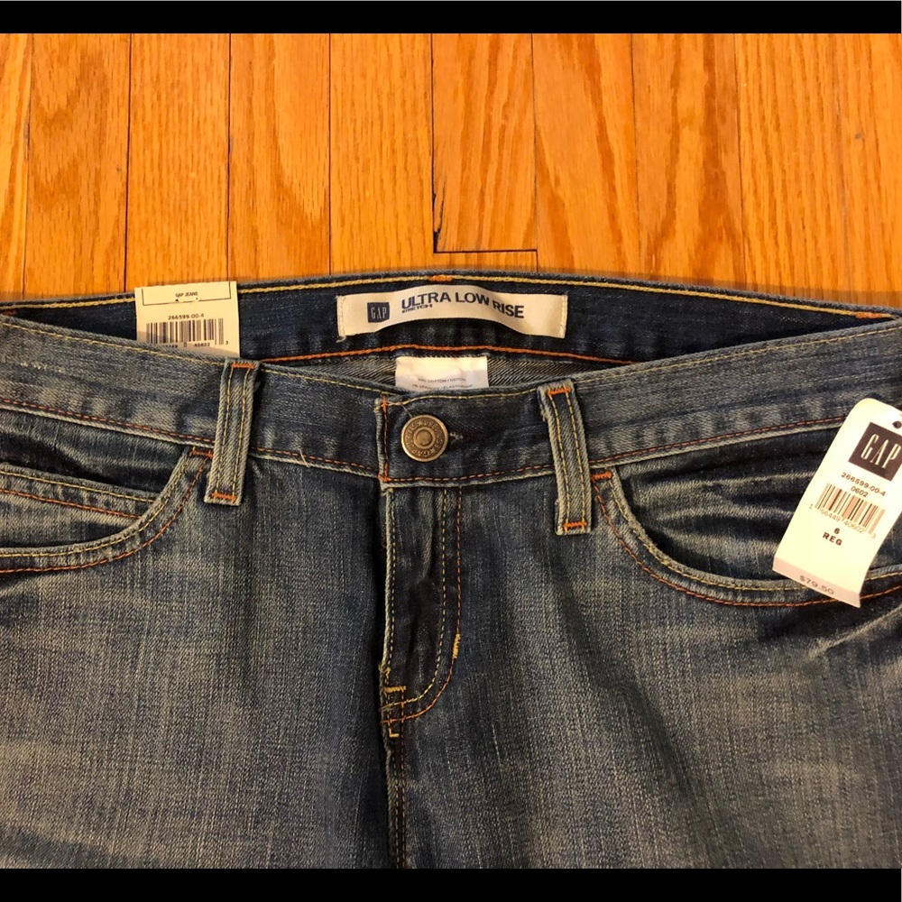 NWT GAP women’s jeans - Picture 3 of 4
